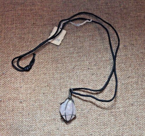 Vintage 90s Silver Wire Wrapped Around White Polished Stone Necklace Pendant NOS